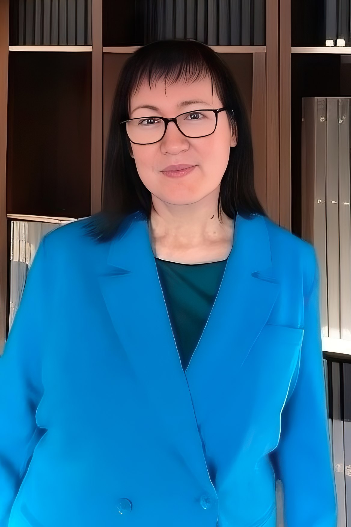 ЛАРИСА ВИШНЕВСЬКА